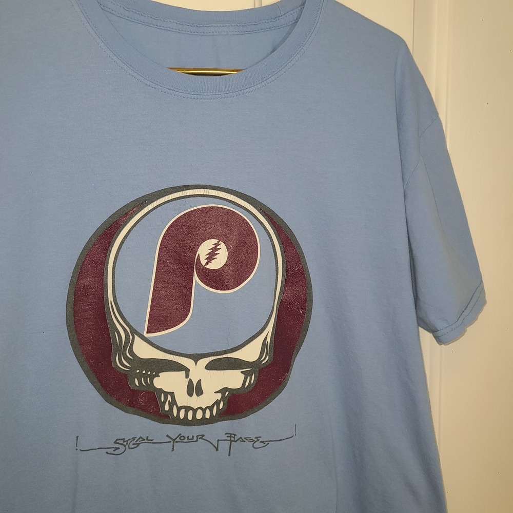 Grateful Dead Steal Your Face Philadelphia Phillies TShirt size 2XL Blue Maroon